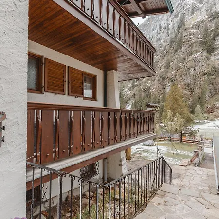 Lägenhet Haus Koetschach-5 By Interhome