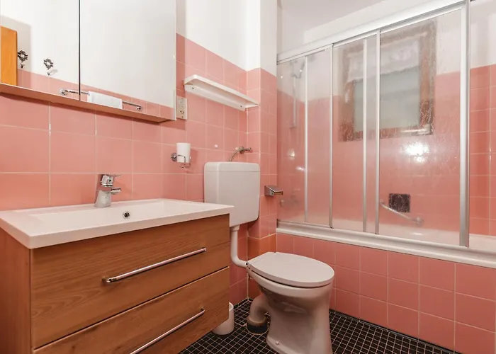 شقة Haus Koetschach-5 By Interhome *